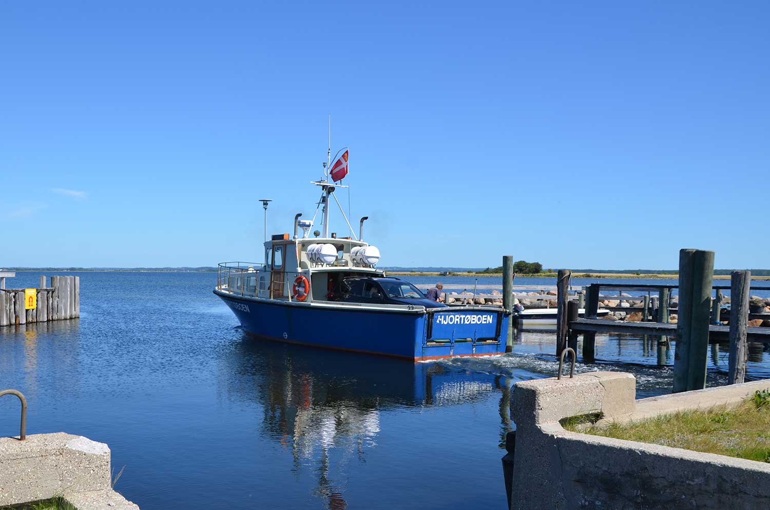 Hjortøfærgen på vej mod Svendborg. Copyright: ØHAVS-MEDIA