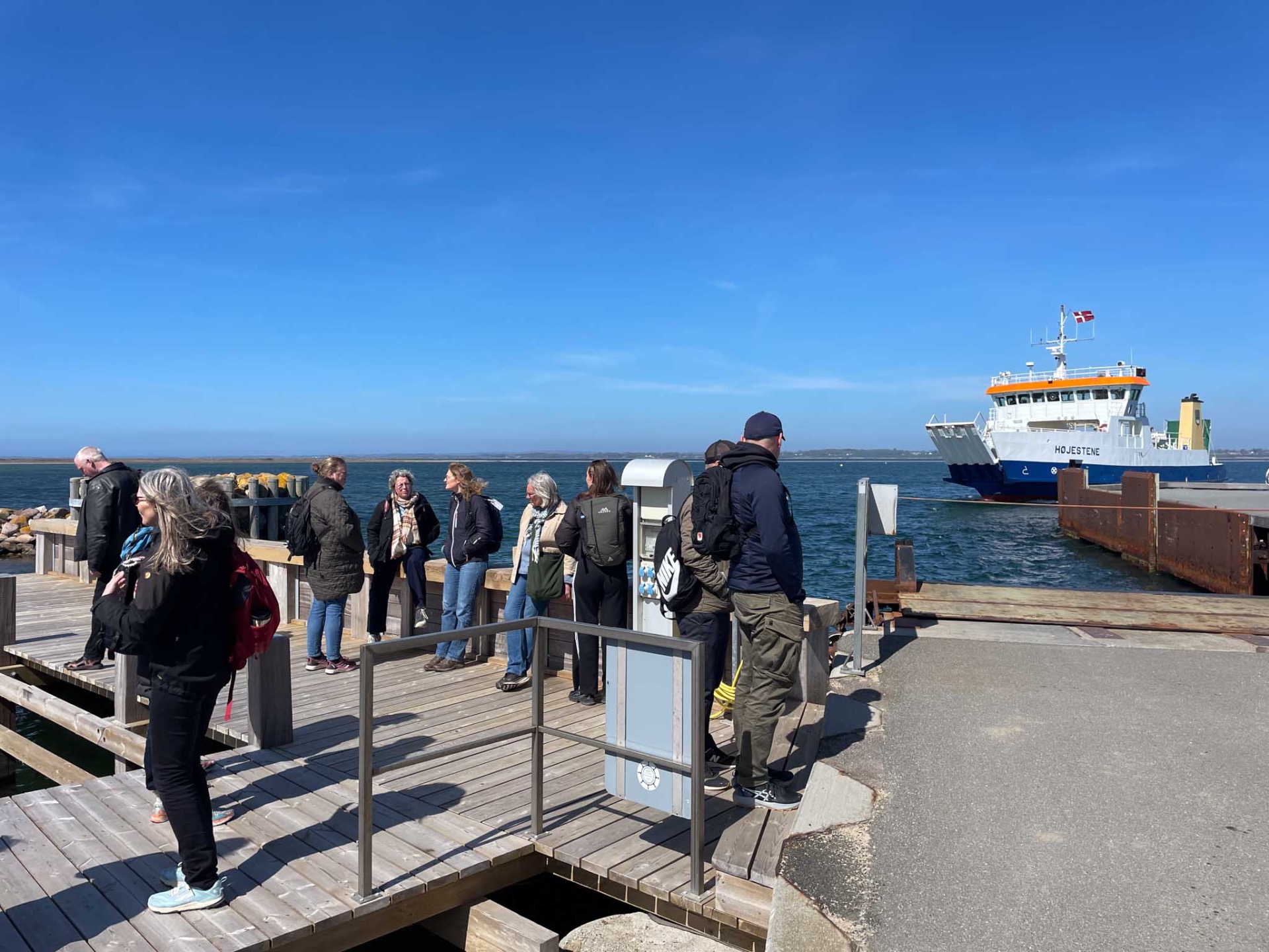 Færgen Højestene ankommer til Skarø ©Øhavs-Media